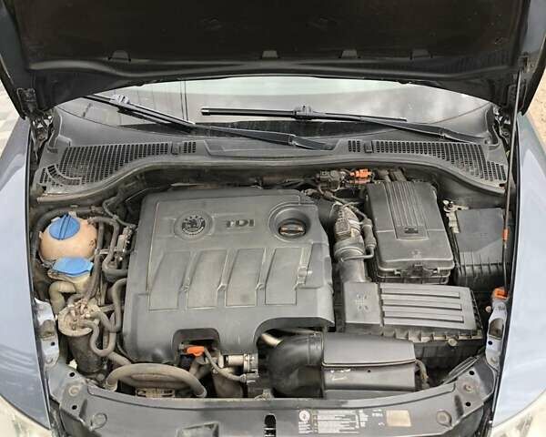 Сірий Шкода Октавія, об'ємом двигуна 1.6 л та пробігом 310 тис. км за 7500 $, фото 8 на Automoto.ua