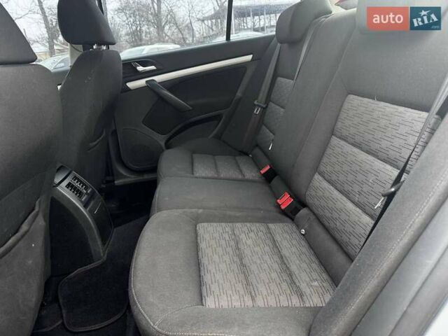 Серый Шкода Октавия, объемом двигателя 1.8 л и пробегом 330 тыс. км за 6700 $, фото 12 на Automoto.ua