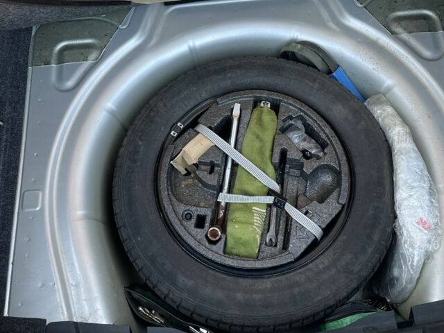 Серый Шкода Октавия, объемом двигателя 1.8 л и пробегом 185 тыс. км за 8000 $, фото 9 на Automoto.ua