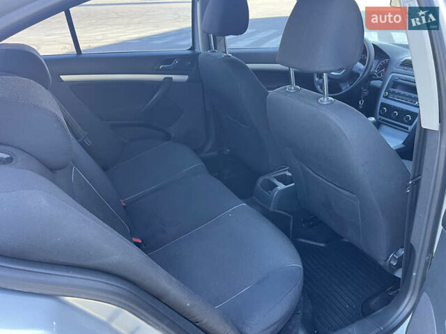 Серый Шкода Октавия, объемом двигателя 1.8 л и пробегом 215 тыс. км за 6350 $, фото 9 на Automoto.ua