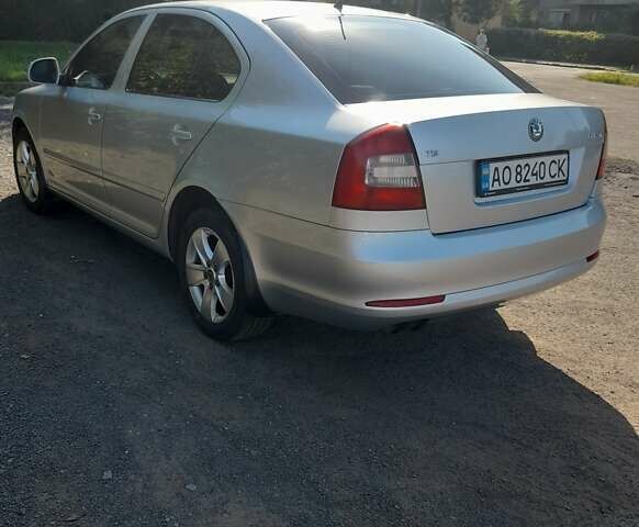 Шкода Октавия 2011 в Мукачеве на Automoto.ua Серый Шкода Октавия, объемом двигателя 1.8 л и пробегом 189 тыс. км за 7500 $, фото 2 на Automoto.ua