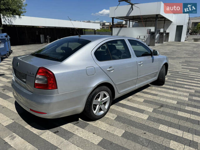 Сірий Шкода Октавія, об'ємом двигуна 1.6 л та пробігом 306 тис. км за 7900 $, фото 2 на Automoto.ua