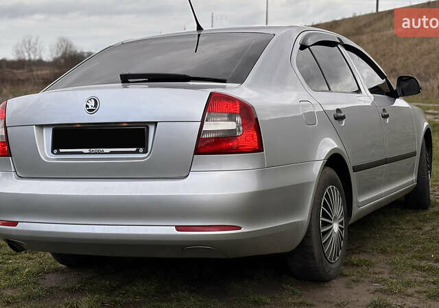 Сірий Шкода Октавія, об'ємом двигуна 1.6 л та пробігом 202 тис. км за 7700 $, фото 3 на Automoto.ua