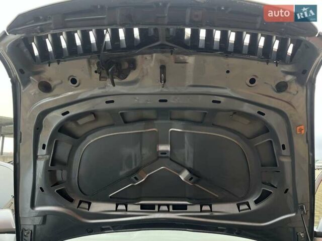 Серый Шкода Октавия, объемом двигателя 1.8 л и пробегом 239 тыс. км за 8800 $, фото 62 на Automoto.ua