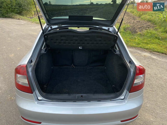 Сірий Шкода Октавія, об'ємом двигуна 1.6 л та пробігом 287 тис. км за 7500 $, фото 16 на Automoto.ua