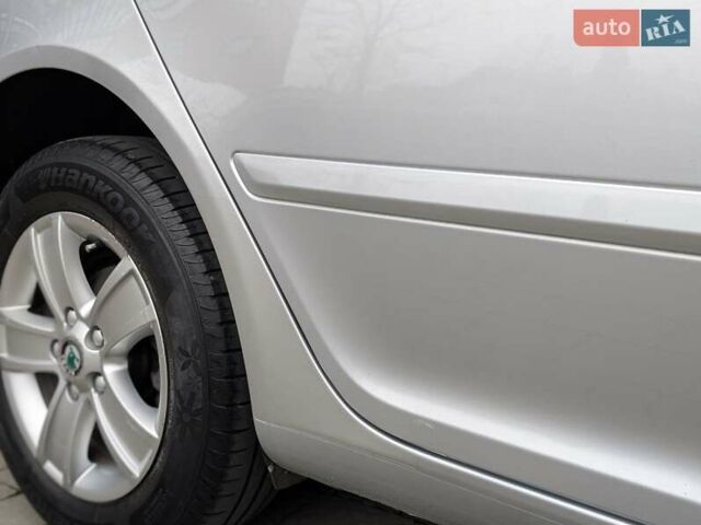 Серый Шкода Октавия, объемом двигателя 1.6 л и пробегом 306 тыс. км за 7850 $, фото 2 на Automoto.ua