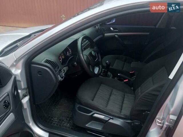 Серый Шкода Октавия, объемом двигателя 1.6 л и пробегом 193 тыс. км за 8700 $, фото 1 на Automoto.ua