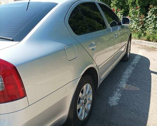 Серый Шкода Октавия, объемом двигателя 1.8 л и пробегом 212 тыс. км за 7800 $, фото 5 на Automoto.ua