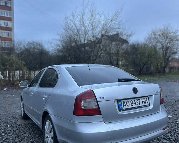 Серый Шкода Октавия, объемом двигателя 2 л и пробегом 320 тыс. км за 8000 $, фото 5 на Automoto.ua