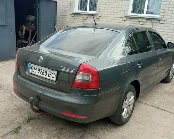 Шкода Октавія 2011 у Глухове на Automoto.ua Сірий Шкода Октавія, об'ємом двигуна 1.6 л та пробігом 270 тис. км за 8000 $, фото 1 на Automoto.ua