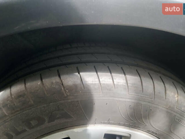 Сірий Шкода Октавія, об'ємом двигуна 1.8 л та пробігом 345 тис. км за 7600 $, фото 9 на Automoto.ua