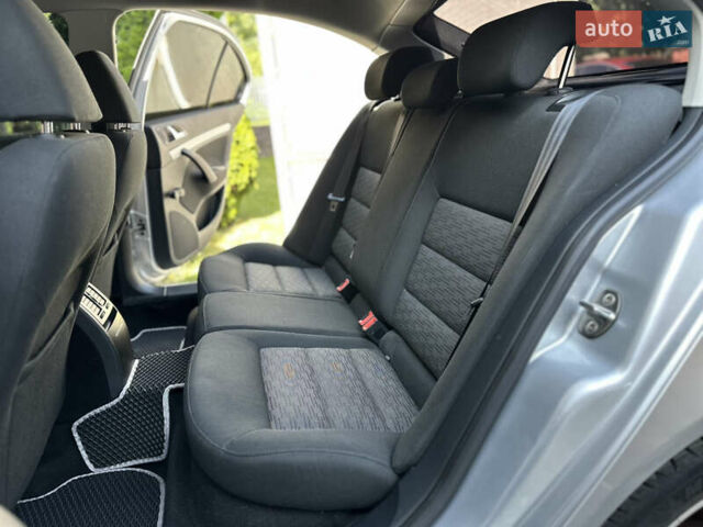 Сірий Шкода Октавія, об'ємом двигуна 1.6 л та пробігом 307 тис. км за 7500 $, фото 16 на Automoto.ua