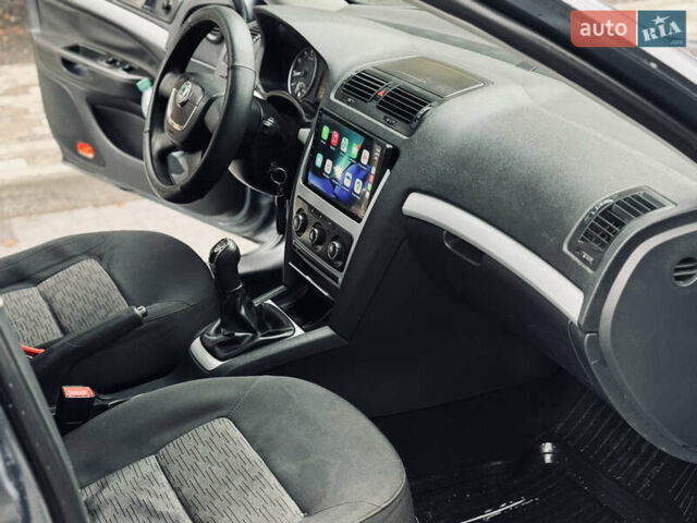 Серый Шкода Октавия, объемом двигателя 1.6 л и пробегом 265 тыс. км за 5350 $, фото 9 на Automoto.ua