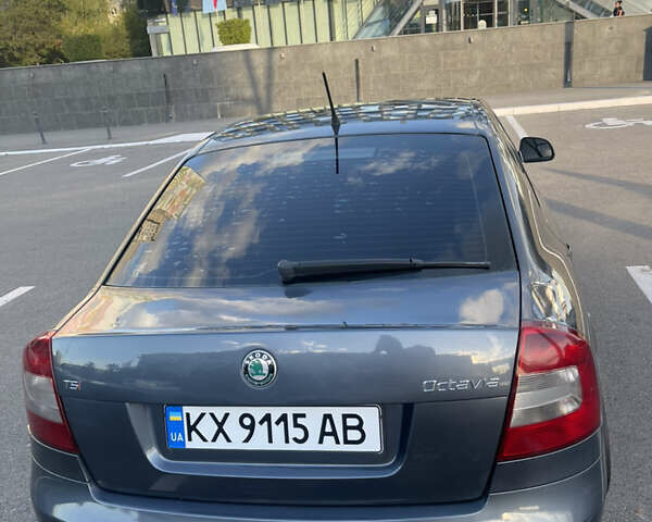 Серый Шкода Октавия, объемом двигателя 1.8 л и пробегом 283 тыс. км за 7400 $, фото 3 на Automoto.ua