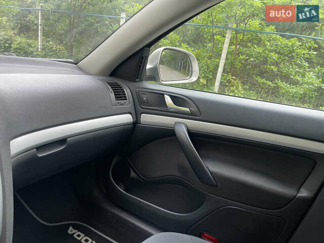 Серый Шкода Октавия, объемом двигателя 1.8 л и пробегом 185 тыс. км за 7600 $, фото 33 на Automoto.ua