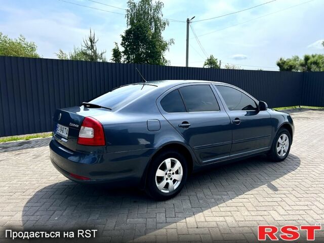 Серый Шкода Октавия, объемом двигателя 1.6 л и пробегом 157 тыс. км за 8800 $, фото 2 на Automoto.ua