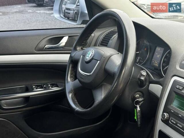 Серый Шкода Октавия, объемом двигателя 1.8 л и пробегом 330 тыс. км за 6700 $, фото 22 на Automoto.ua