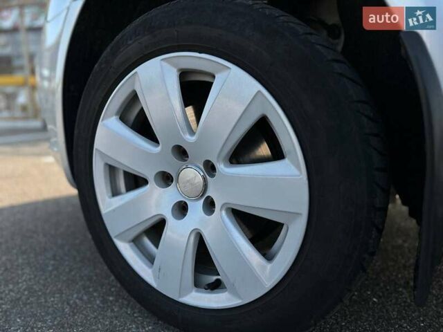 Сірий Шкода Октавія, об'ємом двигуна 1.8 л та пробігом 265 тис. км за 7200 $, фото 13 на Automoto.ua