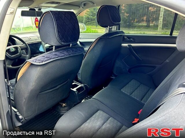 Шкода Октавия 2011 в Николаеве на Automoto.ua Серый Шкода Октавия, объемом двигателя 1.8 л и пробегом 190 тыс. км за 7400 $, фото 7 на Automoto.ua