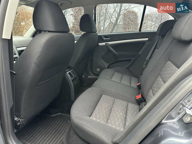 Серый Шкода Октавия, объемом двигателя 1.8 л и пробегом 140 тыс. км за 9500 $, фото 14 на Automoto.ua