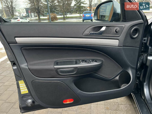 Серый Шкода Октавия, объемом двигателя 1.8 л и пробегом 212 тыс. км за 9333 $, фото 22 на Automoto.ua