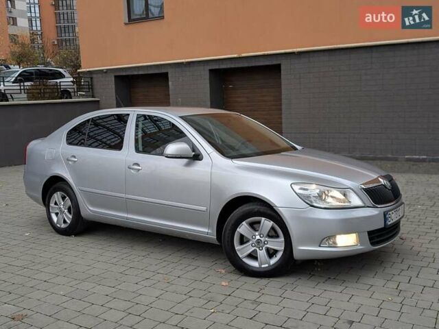Серый Шкода Октавия, объемом двигателя 1.6 л и пробегом 306 тыс. км за 7850 $, фото 6 на Automoto.ua