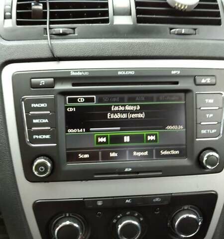 Серый Шкода Октавия, объемом двигателя 1.6 л и пробегом 209 тыс. км за 9800 $, фото 11 на Automoto.ua