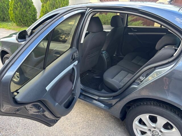 Серый Шкода Октавия, объемом двигателя 1.8 л и пробегом 180 тыс. км за 7100 $, фото 10 на Automoto.ua