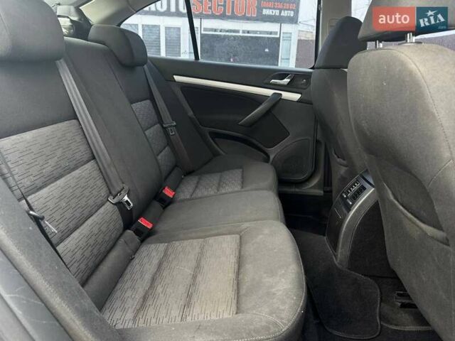 Серый Шкода Октавия, объемом двигателя 1.8 л и пробегом 330 тыс. км за 6700 $, фото 13 на Automoto.ua