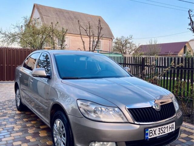 Серый Шкода Октавия, объемом двигателя 1.6 л и пробегом 322 тыс. км за 7700 $, фото 2 на Automoto.ua