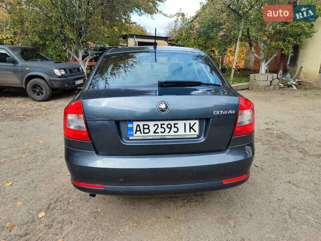 Шкода Октавія 2011 у Тульчине на Automoto.ua Сірий Шкода Октавія, об'ємом двигуна 1.2 л та пробігом 186 тис. км за 6800 $, фото 4 на Automoto.ua