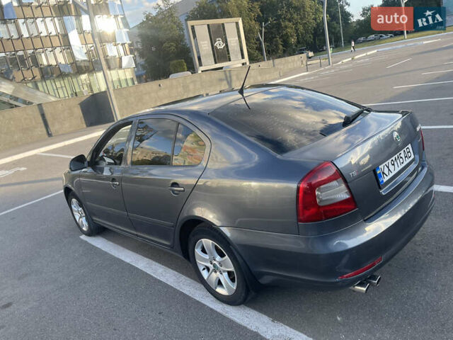 Серый Шкода Октавия, объемом двигателя 1.8 л и пробегом 283 тыс. км за 7400 $, фото 8 на Automoto.ua