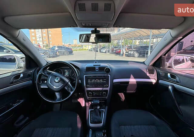 Серый Шкода Октавия, объемом двигателя 1.6 л и пробегом 289 тыс. км за 9000 $, фото 18 на Automoto.ua
