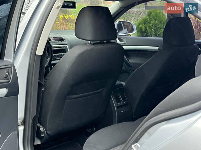 Сірий Шкода Октавія, об'ємом двигуна 1.6 л та пробігом 226 тис. км за 6990 $, фото 12 на Automoto.ua