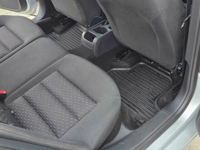 Серый Шкода Октавия, объемом двигателя 1.4 л и пробегом 132 тыс. км за 7999 $, фото 9 на Automoto.ua