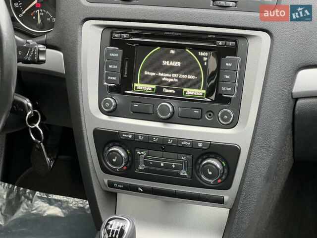 Серый Шкода Октавия, объемом двигателя 1.8 л и пробегом 212 тыс. км за 9333 $, фото 31 на Automoto.ua