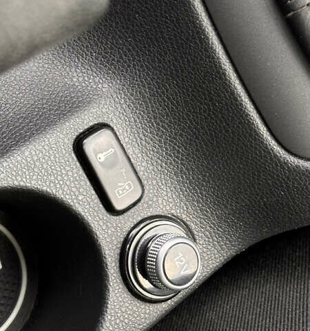 Сірий Шкода Октавія, об'ємом двигуна 1.6 л та пробігом 202 тис. км за 7700 $, фото 16 на Automoto.ua