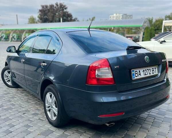 Серый Шкода Октавия, объемом двигателя 1.6 л и пробегом 206 тыс. км за 11200 $, фото 2 на Automoto.ua