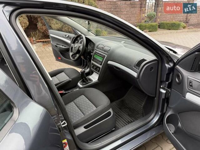 Серый Шкода Октавия, объемом двигателя 1.6 л и пробегом 77 тыс. км за 10900 $, фото 17 на Automoto.ua