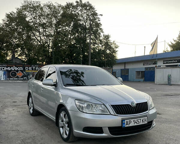 Сірий Шкода Октавія, об'ємом двигуна 1.6 л та пробігом 300 тис. км за 6999 $, фото 2 на Automoto.ua
