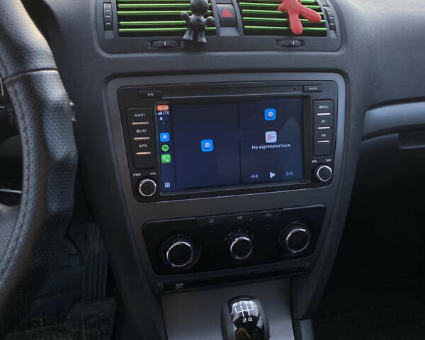 Сірий Шкода Октавія, об'ємом двигуна 1.6 л та пробігом 287 тис. км за 7500 $, фото 14 на Automoto.ua