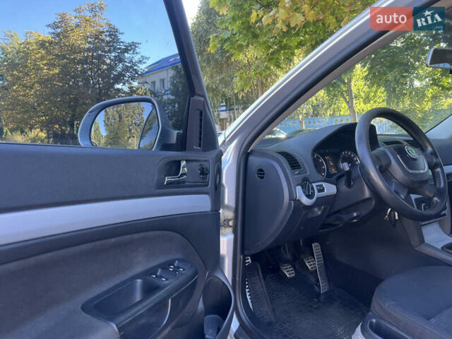 Серый Шкода Октавия, объемом двигателя 1.8 л и пробегом 215 тыс. км за 6550 $, фото 9 на Automoto.ua