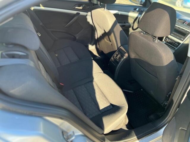 Сірий Шкода Октавія, об'ємом двигуна 2 л та пробігом 248 тис. км за 7500 $, фото 3 на Automoto.ua