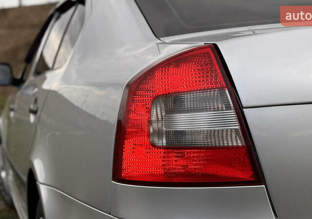 Сірий Шкода Октавія, об'ємом двигуна 1.6 л та пробігом 202 тис. км за 7700 $, фото 5 на Automoto.ua