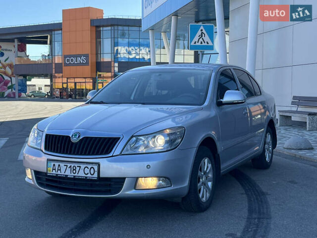 Серый Шкода Октавия, объемом двигателя 1.8 л и пробегом 215 тыс. км за 6990 $, фото 1 на Automoto.ua