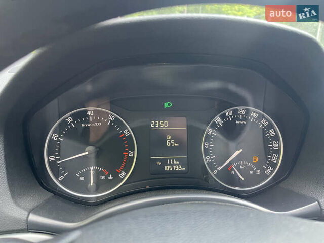 Серый Шкода Октавия, объемом двигателя 1.8 л и пробегом 185 тыс. км за 7600 $, фото 44 на Automoto.ua