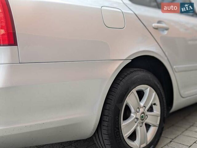 Серый Шкода Октавия, объемом двигателя 1.6 л и пробегом 306 тыс. км за 7850 $, фото 32 на Automoto.ua