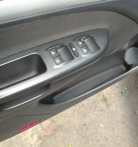 Серый Шкода Октавия, объемом двигателя 1.6 л и пробегом 209 тыс. км за 9800 $, фото 17 на Automoto.ua