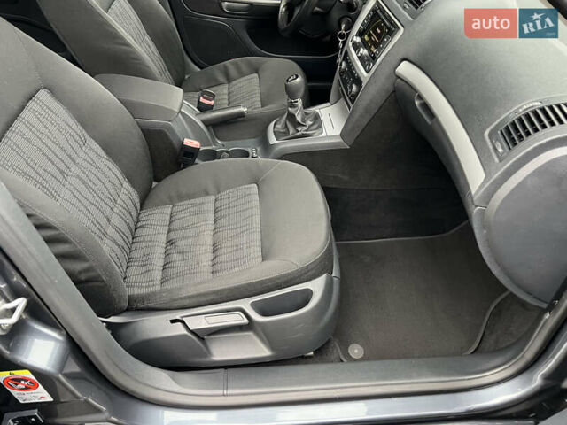 Серый Шкода Октавия, объемом двигателя 1.8 л и пробегом 212 тыс. км за 9333 $, фото 34 на Automoto.ua