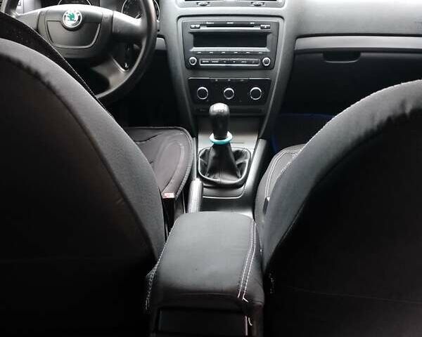 Серый Шкода Октавия, объемом двигателя 1.4 л и пробегом 269 тыс. км за 7600 $, фото 11 на Automoto.ua